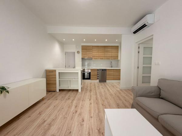 Venta de piso en Piso en Reina Victoria-Miguel Hernández, Elche / Elx, Elche / Elx
 photo 1