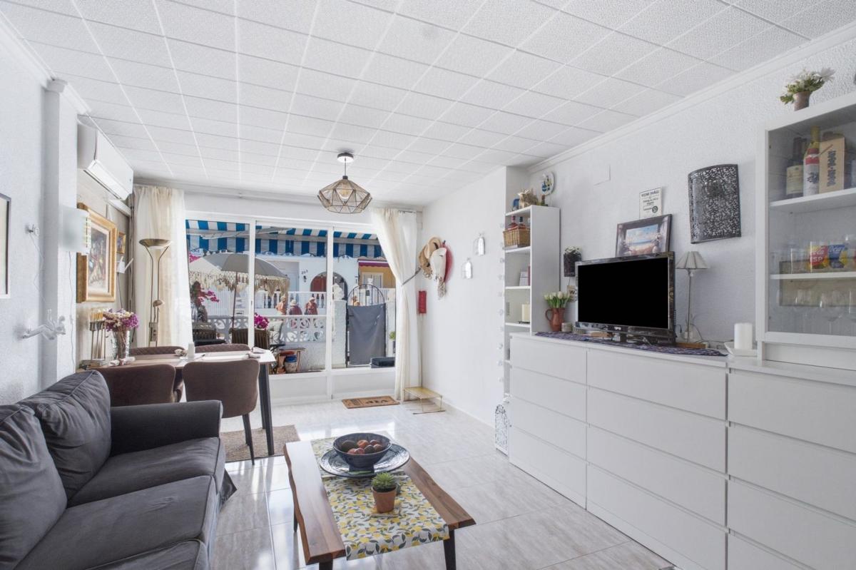 Venta de piso en Piso en Paseo Romea, 236, Mil Palmeras, Pilar de la Horadada, Pilar de la Horadada
photo 5