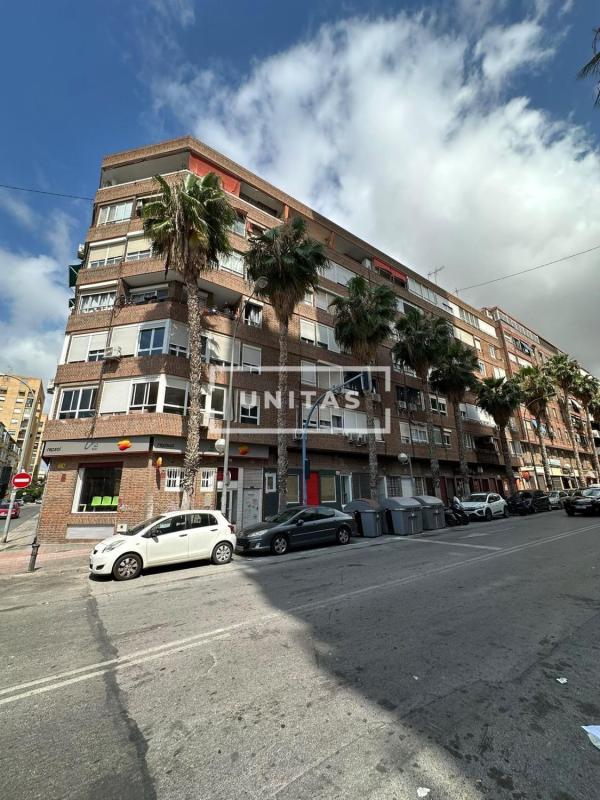 Sprzedaż mieszkania w Piso en Benalúa, Alicante / Alacant, Alicante / Alacant
photo 1