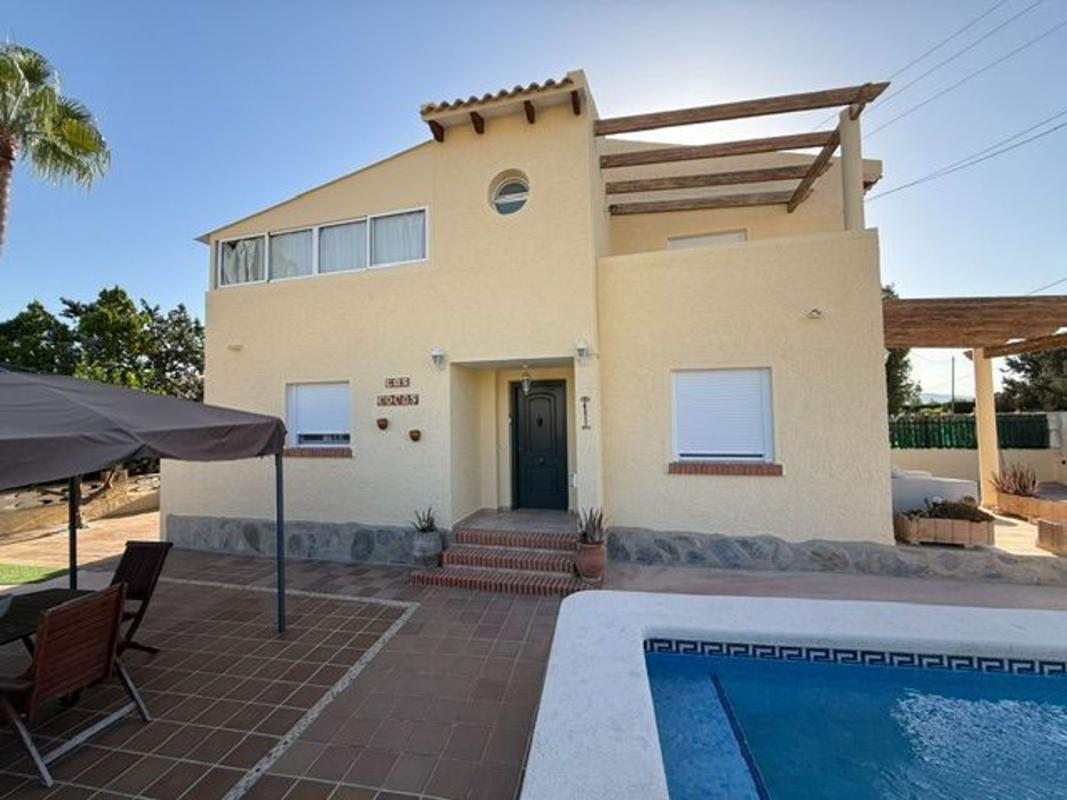 Propiedades en venta y alquiler en España photo 5
