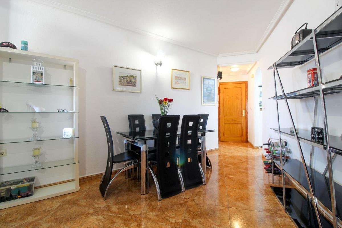 Venta de piso en Piso en Rambla Juan Mateo García, Centro - Muelle Pesquero, Torrevieja, Torrevieja
photo 3