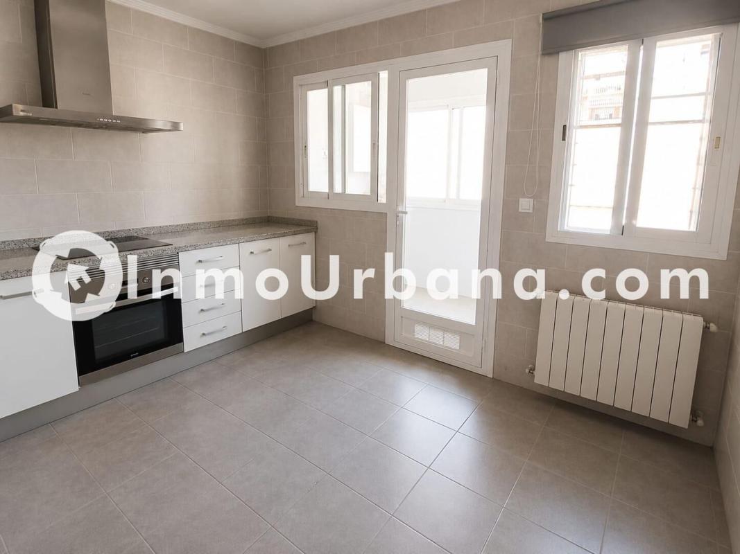 Недвижимость на продажу и в аренду в Испании photo 5