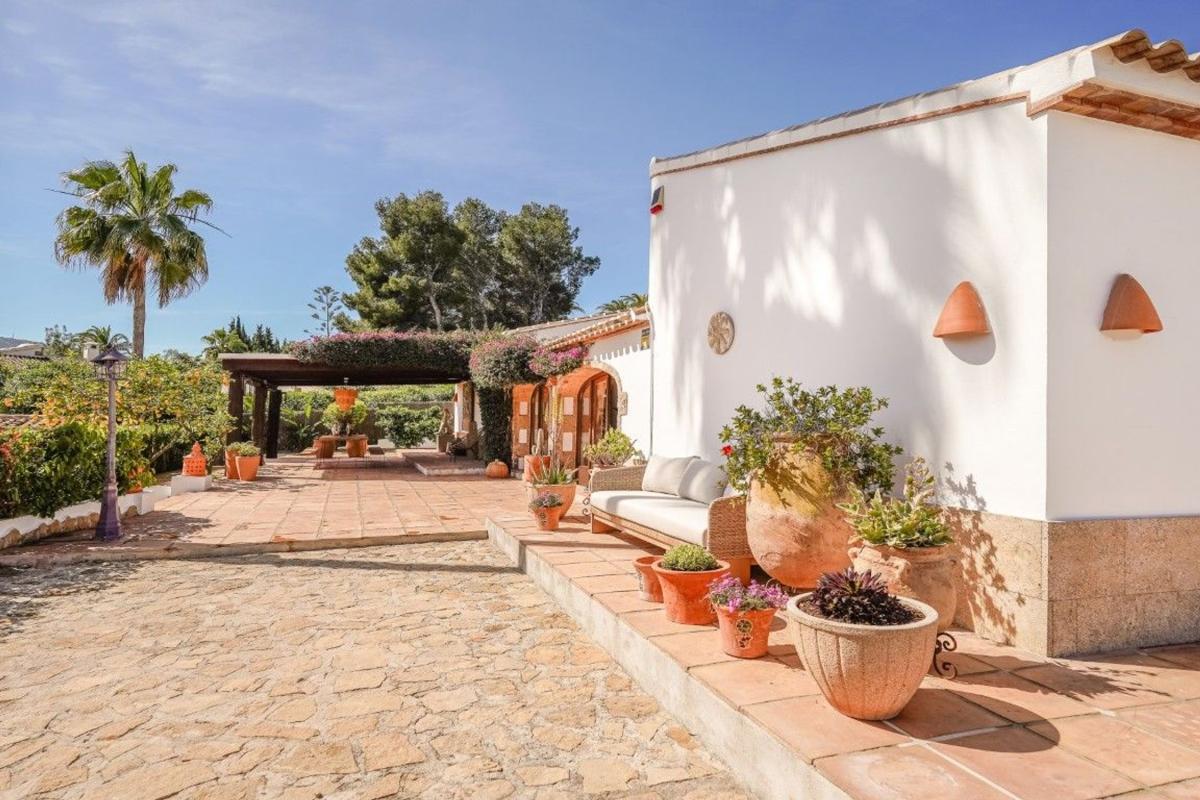 Propiedades en venta y alquiler en España photo 5