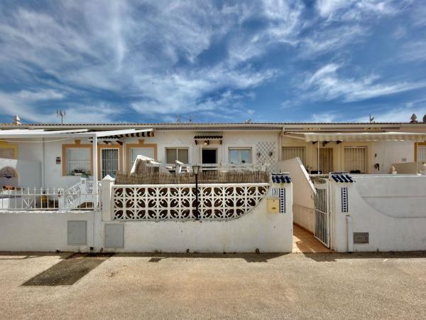 Independent chalet for sale in Casa o chalet en Pueblo Bravo, Rojales, Rojales
 photo 1