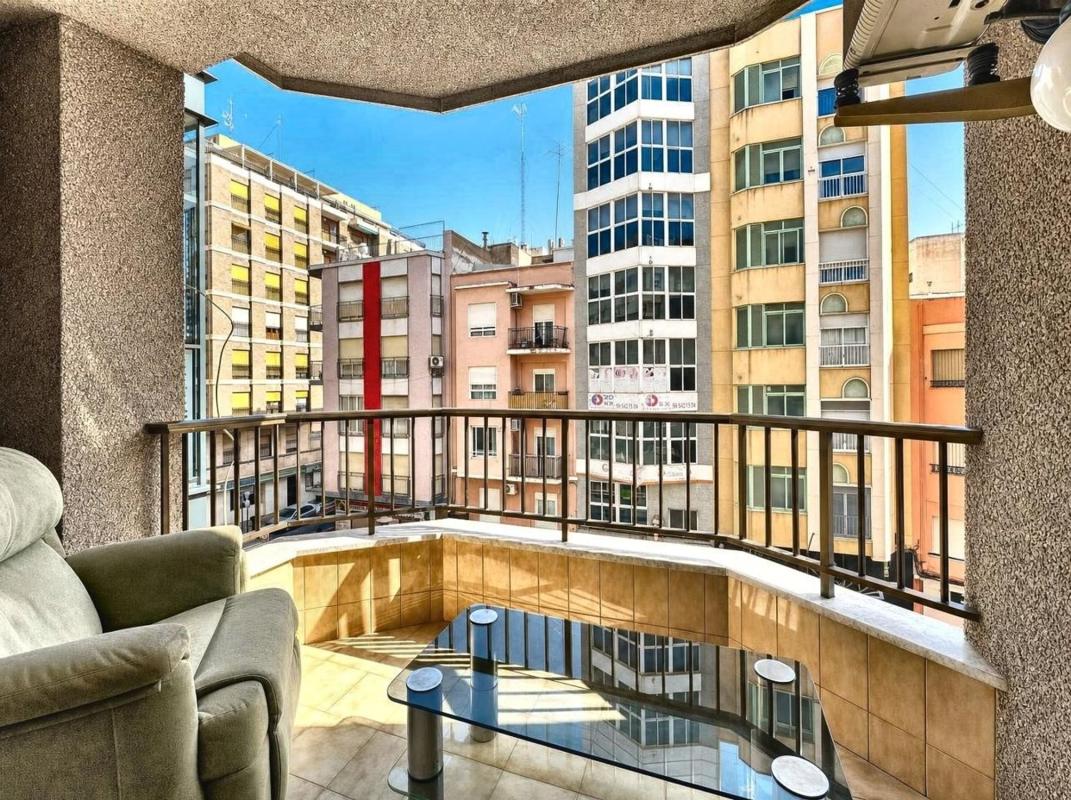 Venta de piso en Piso en Calle Poeta Miguel Hernandez, 14, Pont Nou-Corazón de Jesús, Elche / Elx, Elche / Elx
photo 5
