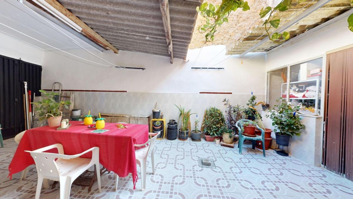 Propiedades en venta y alquiler en España photo 1