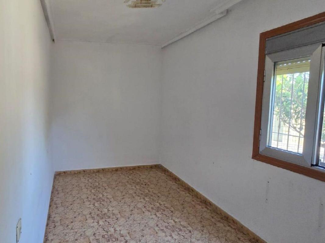 Продажа квартиры на Piso en Plaza de las Escuelas, 10, Virgen del Remedio - Parque lo Morant, Alicante / Alacant, Аликанте / Алакант
photo 5
