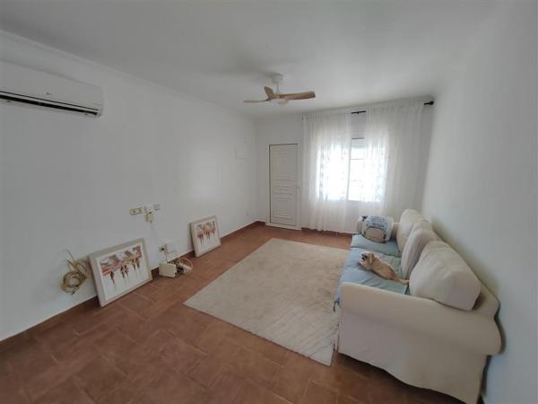Venta de piso en Piso en Calle Nicolás de Bussi, 35, Playa Flamenca, Orihuela, Orihuela
photo 1