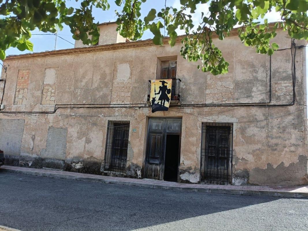 Properties for sale and rent in Spain photo 2