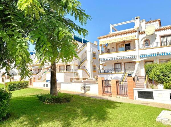 Piso en venta en Piso en Playa Flamenca, Orihuela, Orihuela photo 1