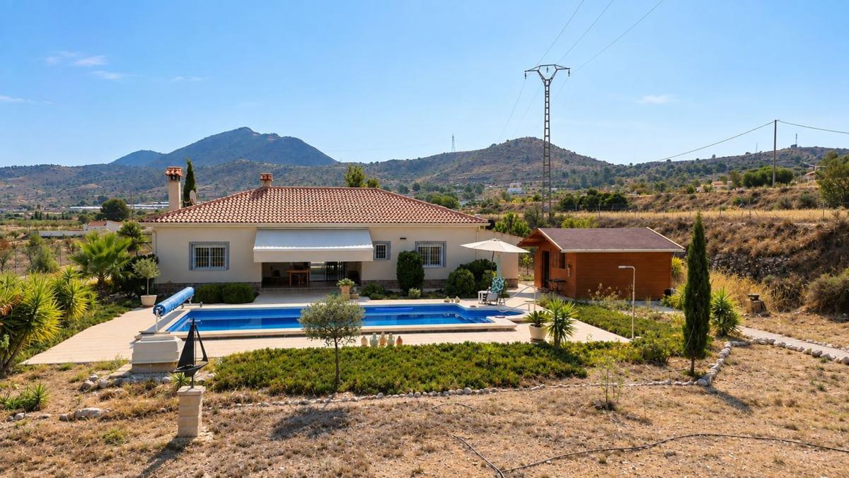 Venta de chalet independiente en Casa o chalet en Calle Blasco Ibáñez, Hondón de los Frailes, Hondón de los Frailes
photo 1