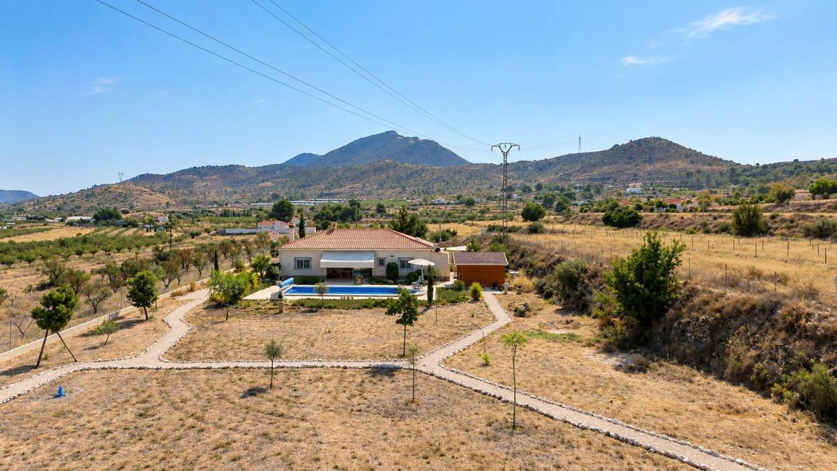 Venta de chalet independiente en Casa o chalet en Calle Blasco Ibáñez, Hondón de los Frailes, Hondón de los Frailes
photo 2
