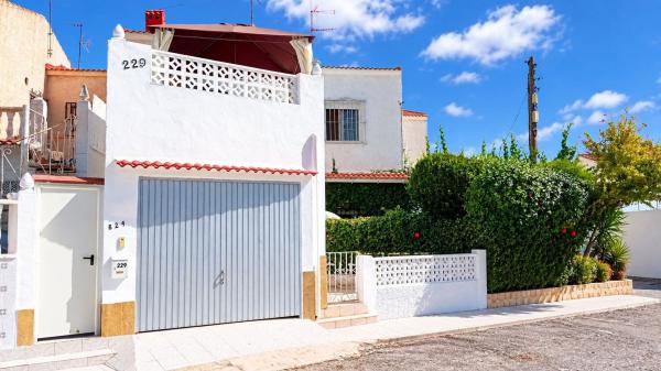 Аттик на продажу в Ático en Calle Diego Puerta s/n, La Siesta - El Salado - Torreta, Torrevieja, Торревьеха thumbnail 2
