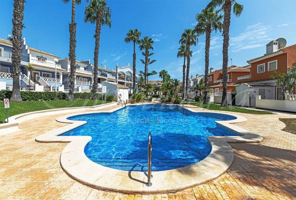 Chalet pareado en Calle Tarragona, 29, Lo Marabú, Rojales photo 2