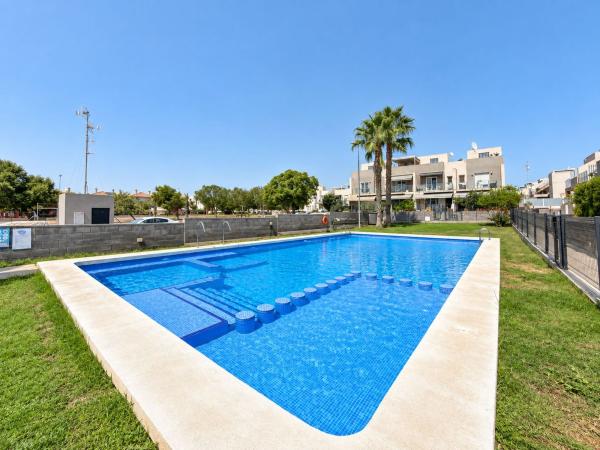 Chalet independiente en venta en Casa o chalet en Parque Acuático - Sector 25, Torrevieja, Torrevieja
 photo 4