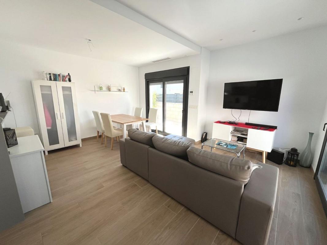 Properties for sale and rent in Spain photo 3