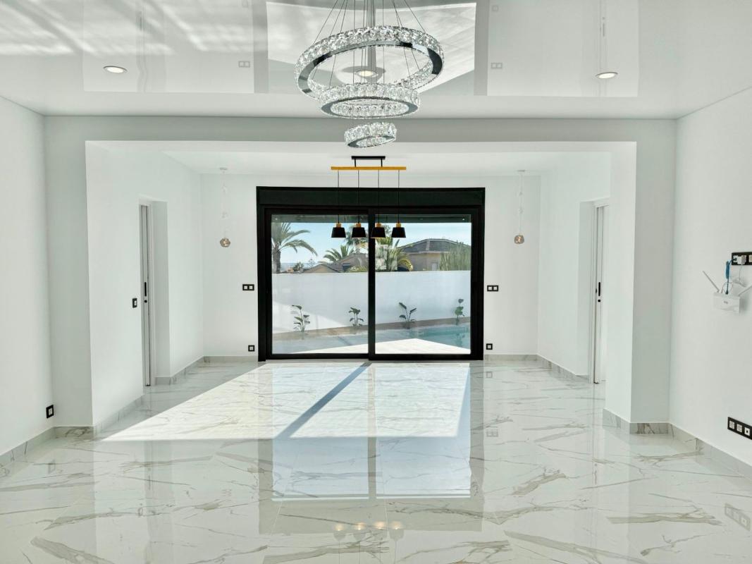 Properties for sale and rent in Spain photo 5