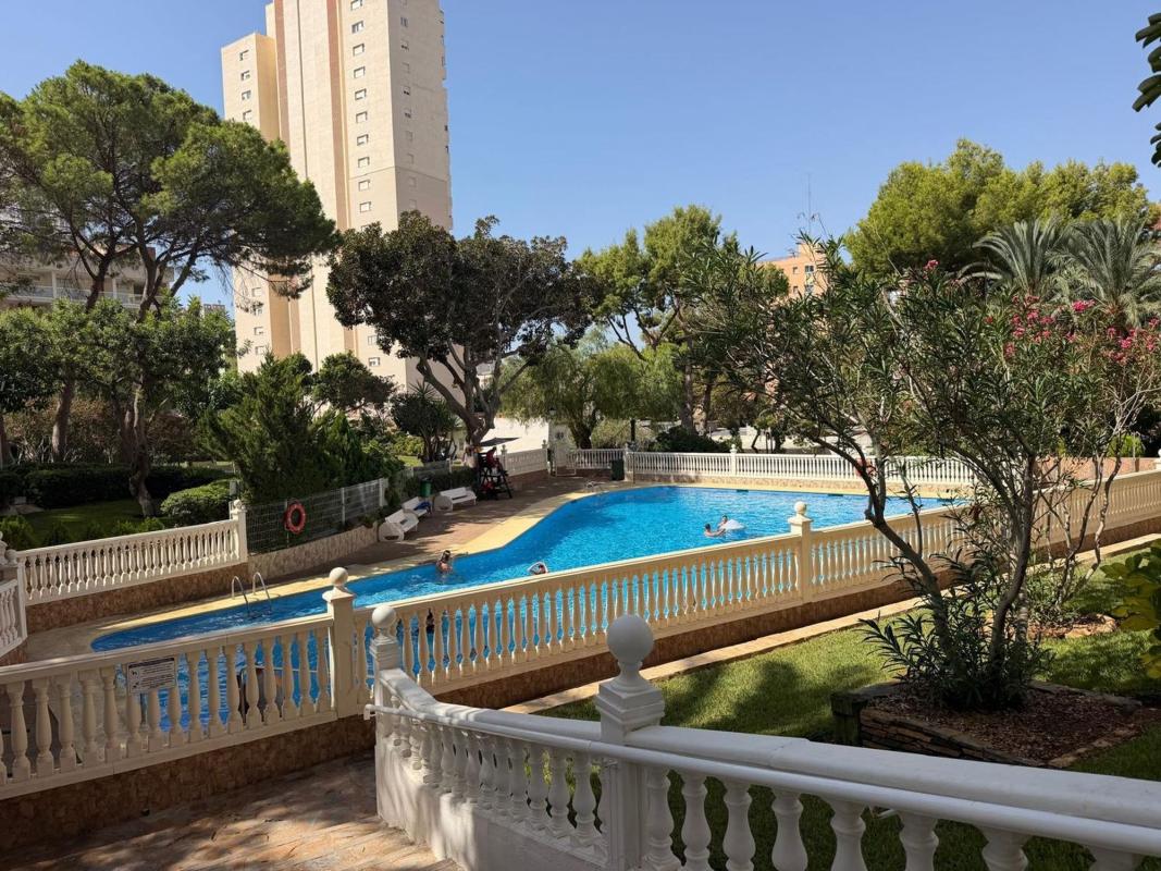 Venta de piso en Piso en Paris, 12, Zona Sierra Helada, Benidorm, Benidorm
photo 1