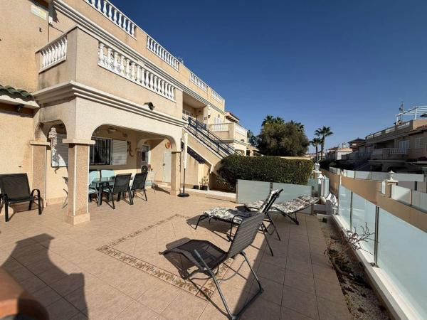 Sprzedaż mieszkania w Piso en Zeniamar, Orihuela, Orihuela
photo 1