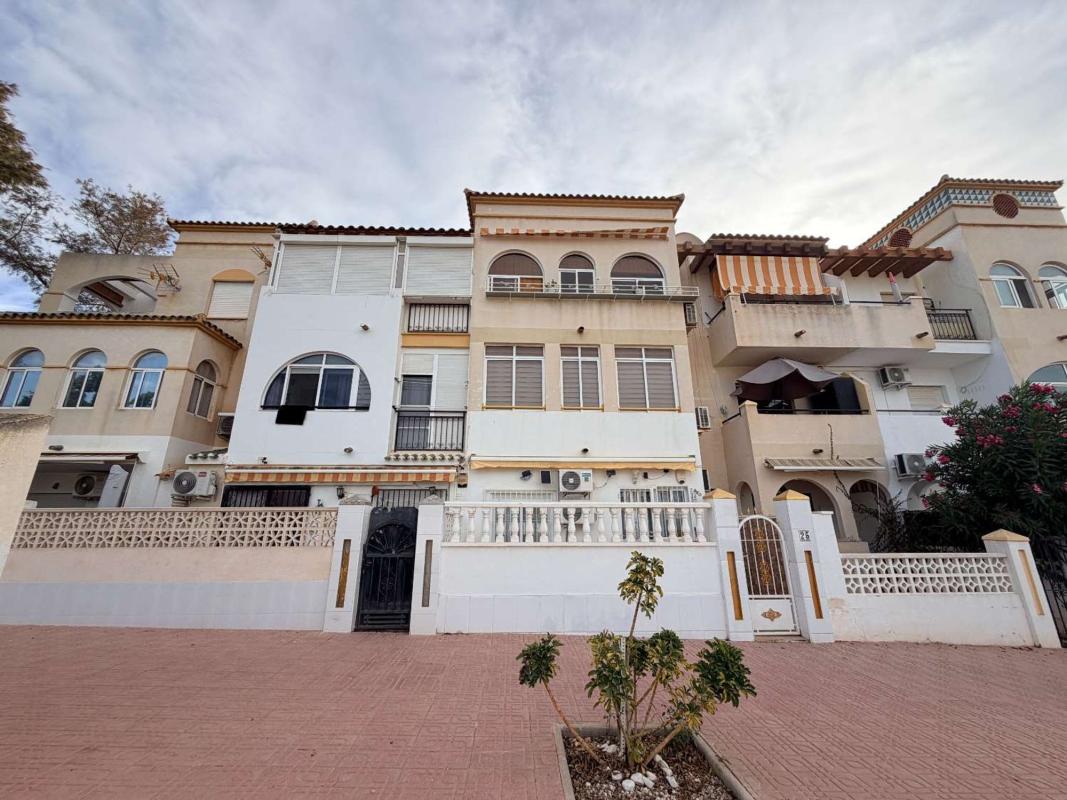 Venta de piso en Piso en La Florida, Orihuela, Orihuela
photo 1
