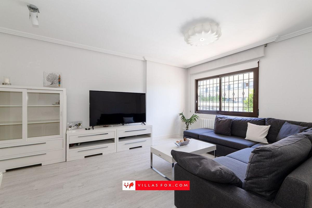 Properties for sale and rent in Spain photo 4
