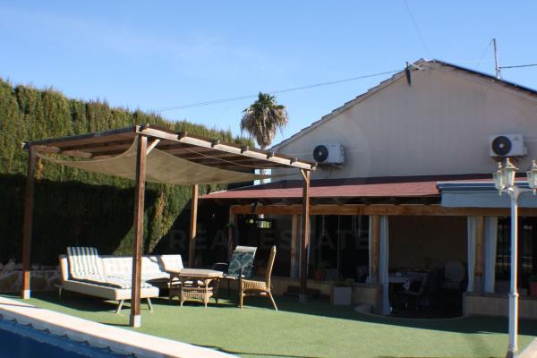 Chalet wolnostojący na sprzedaż w Casa o chalet en Formentera del Segura, Formentera del Segura thumbnail 2