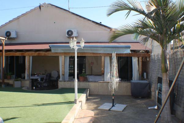 Chalet wolnostojący na sprzedaż w Casa o chalet en Formentera del Segura, Formentera del Segura thumbnail 3