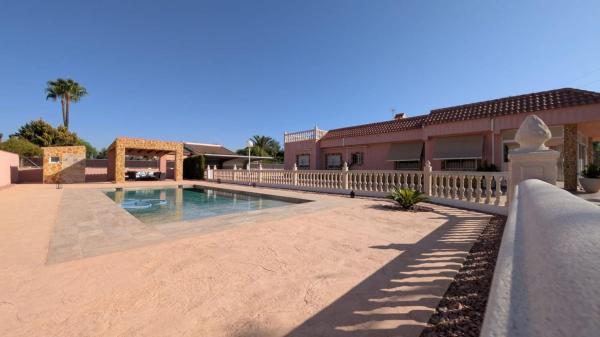 Casa o chalet independiente en Algoda-Matola-Llano de San José, Elche / Elx thumbnail 2