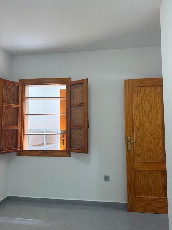 Properties for sale and rent in Spain photo 5