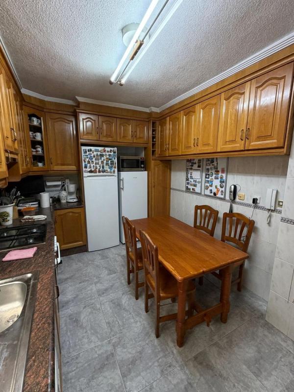 Sale of apartment in Piso en Plaza Crevillente-Juzgados, Elche / Elx, Elche / Elx
photo 1