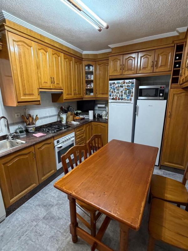 Sale of apartment in Piso en Plaza Crevillente-Juzgados, Elche / Elx, Elche / Elx
photo 5