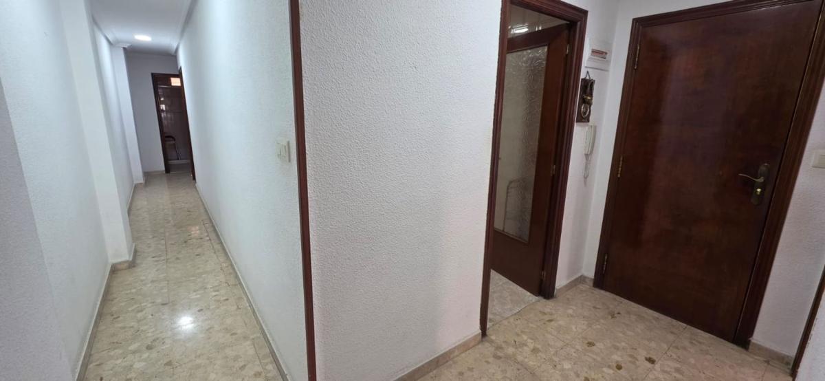 Sprzedaż mieszkania w Piso en Calle del Capità Antoni Mena s/n, Plaza Crevillente-Juzgados, Elche / Elx, Elche / Elx
 photo 2