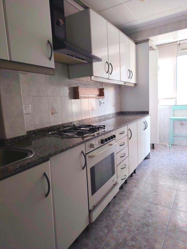 Sale of apartment in Piso en Plà del Bon Repòs-La Goteta, Alicante / Alacant, Alicante
photo 3