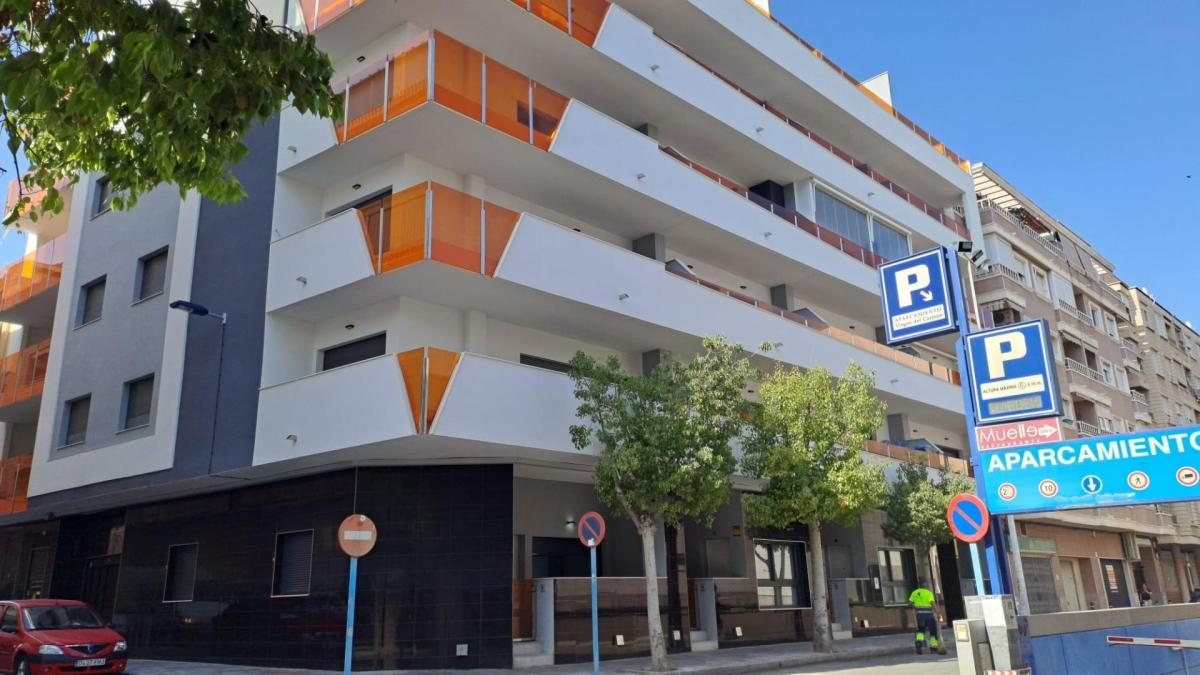 Venta de garaje en Playa del Cura , Torrevieja photo 1