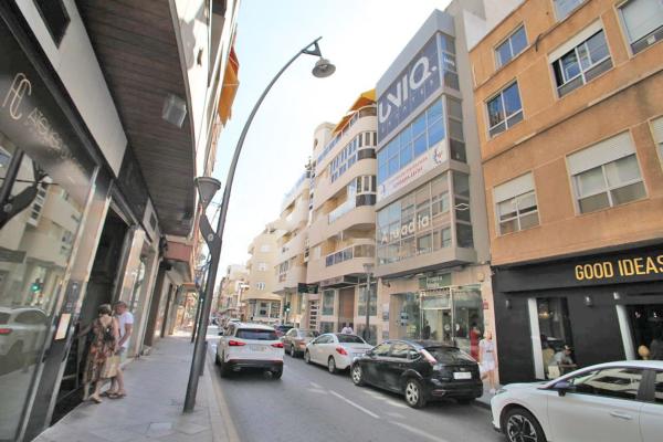 Budynek Mieszkalny o powierzchni m2 na sprzedaż w Torrevieja photo 1
