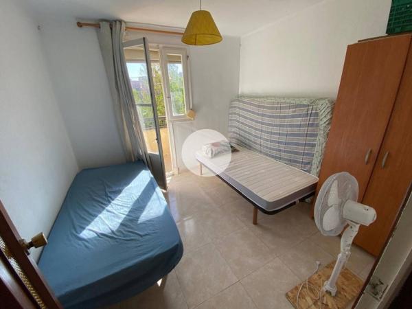 Venta de piso en Piso en Calle Santa Cruz de Tenerife, Colonia Requena - Virgen del Carmen, Alicante / Alacant, Alicante / Alacant
 photo 3