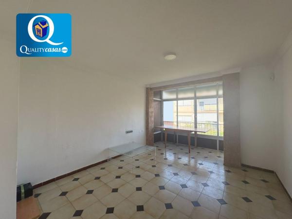 Sale of flat in Piso en Reina Victoria-Miguel Hernández, Elche / Elx, Elche / Elx
photo 1