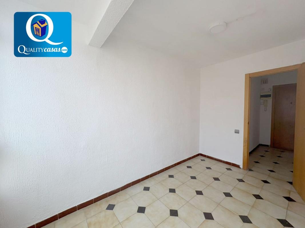 Продажа квартиры на Piso en Reina Victoria-Miguel Hernández, Elche / Elx, Эльче / Эльх
photo 3