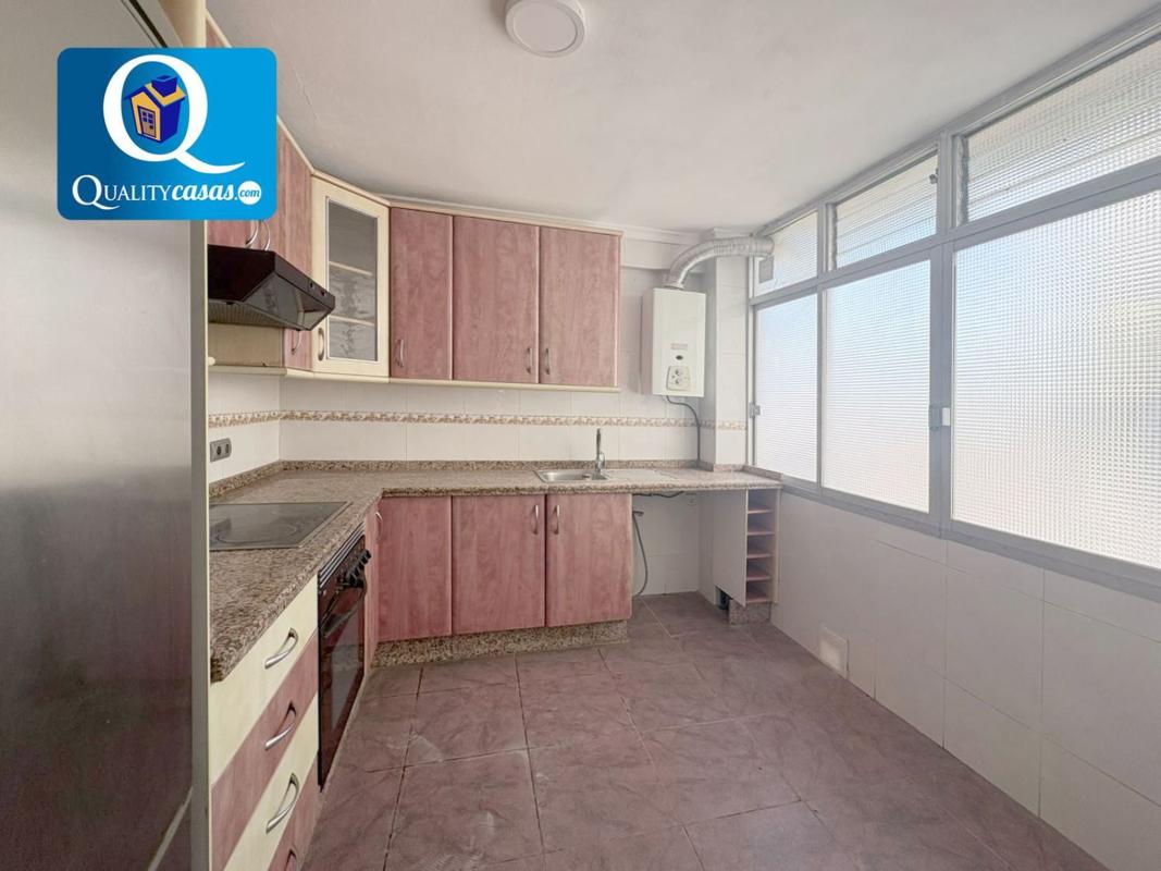 Продажа квартиры на Piso en Reina Victoria-Miguel Hernández, Elche / Elx, Эльче / Эльх
photo 4