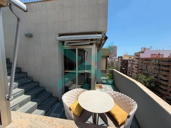 Аттик на продажу в  Ático en General Marva, Mercado, Alicante / Alacant, Аликанте / Алакант photo 4