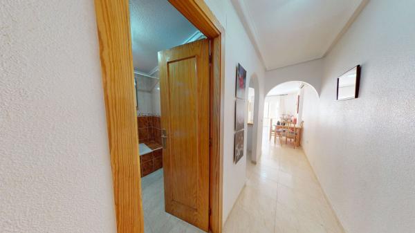 Sprzedaż mieszkania w Piso en Calle la Loma, Antonio Machado, Torrevieja, Torrevieja
thumbnail 2