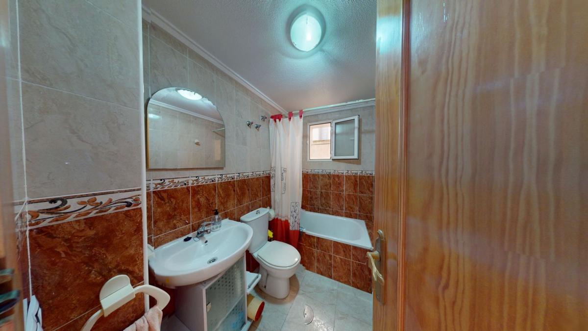 Sale of apartment in Piso en Calle la Loma, Antonio Machado, Torrevieja, Torrevieja
photo 4