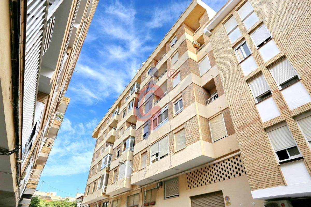 Sprzedaż mieszkania w Piso en Avenida del País Valencià, 123, Las Viñas, Guardamar del Segura, Guardamar del Segura
photo 4