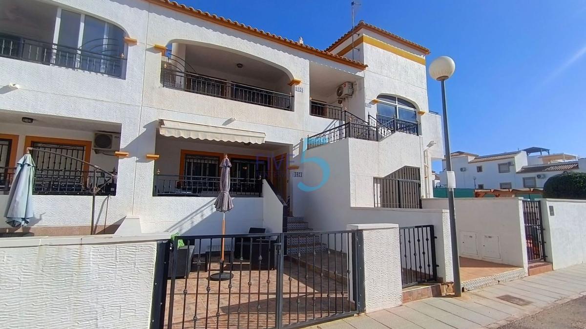 Sprzedaż mieszkania w Piso en Desamparados-Hurchillo-Torremendo, Orihuela, Orihuela
photo 5