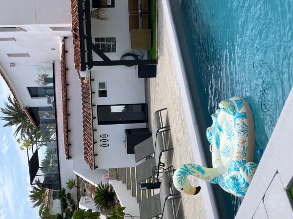 Casa o chalet independiente en Calle de Benidoleig, 12, Playa Muchavista, El Campello photo 1