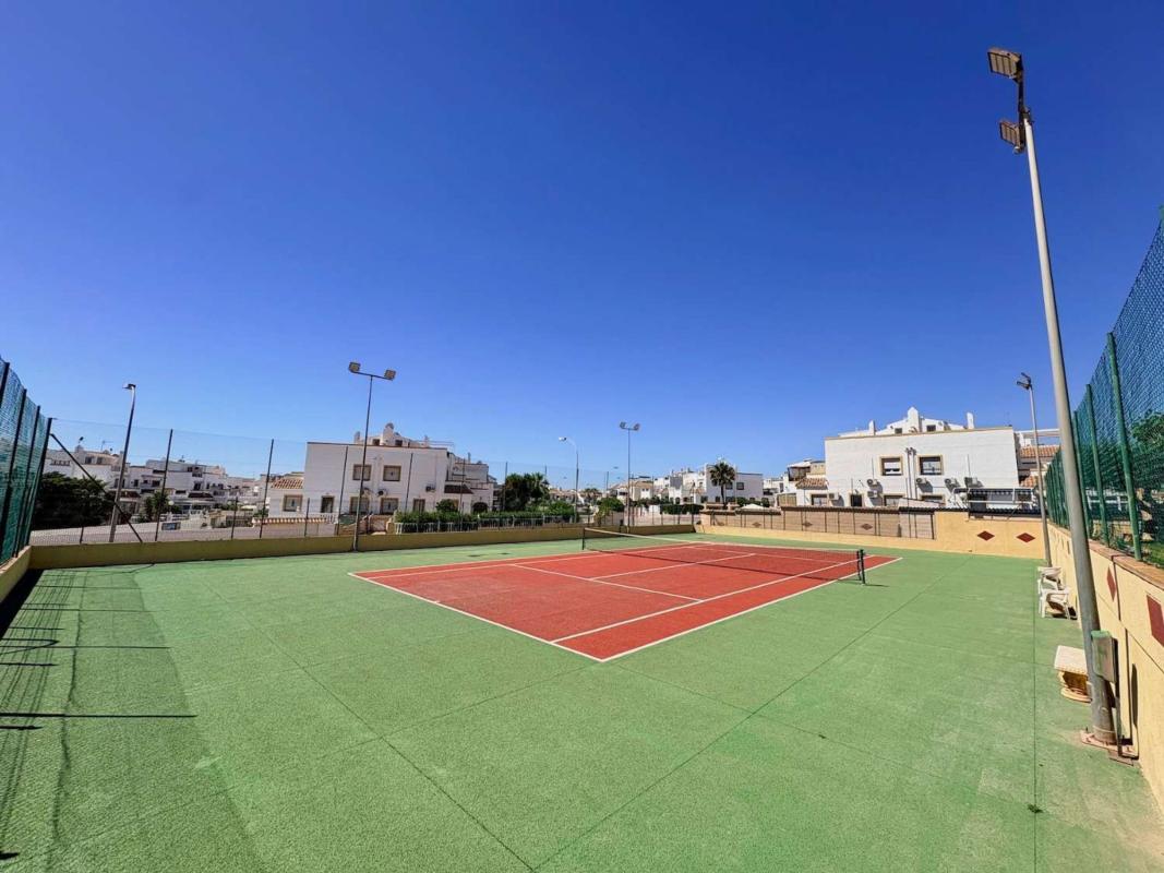 Sprzedaż poddasza w Ático en Calle Sirius, La Florida, Orihuela, Orihuela photo 1