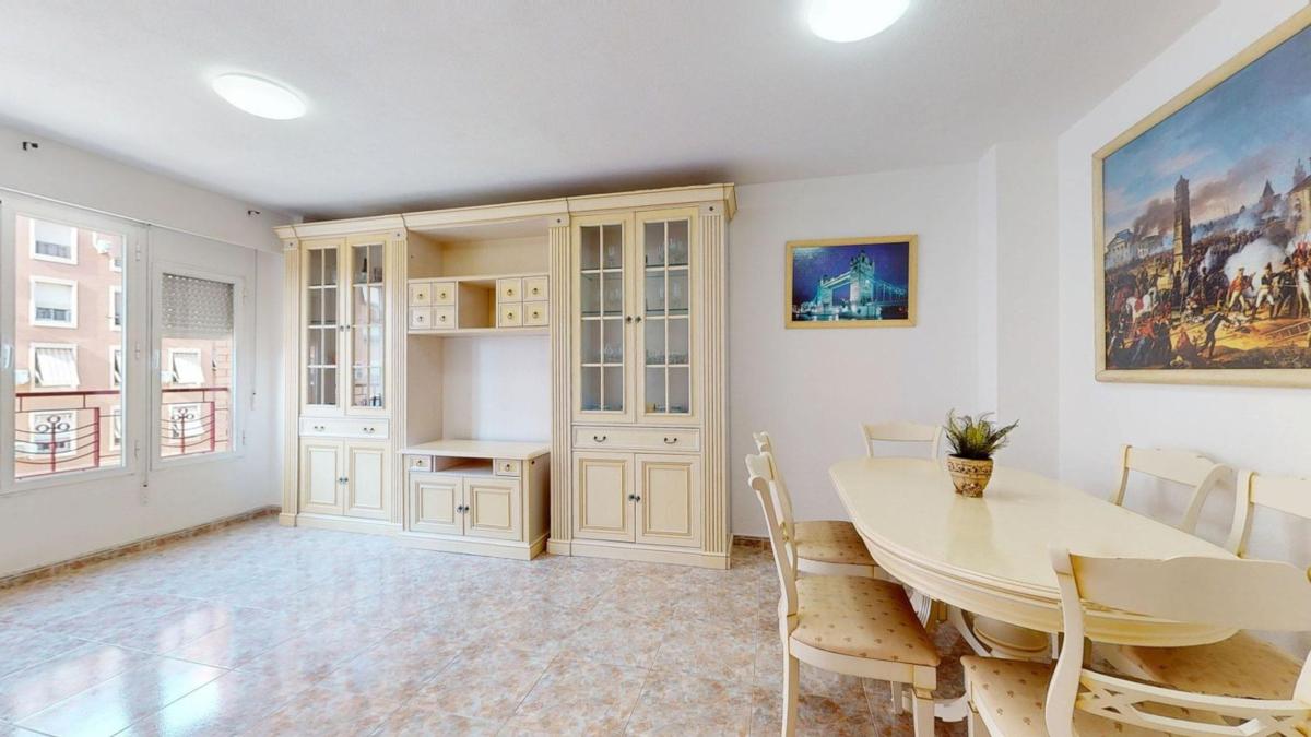 Продажа квартиры на Piso en Avenida de los Jarales, Ciudad Jardín, Alicante / Alacant, Аликанте / Алакант
photo 1