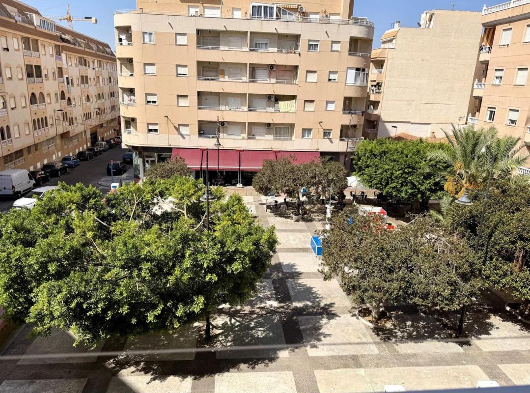 Venta de piso en Piso en Calle Maldonado, 49, El Molino, Torrevieja, Torrevieja
photo 1