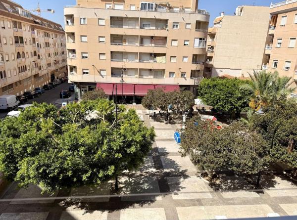 Venta de piso en Piso en Calle Maldonado, 49, El Molino, Torrevieja, Torrevieja
 photo 1
