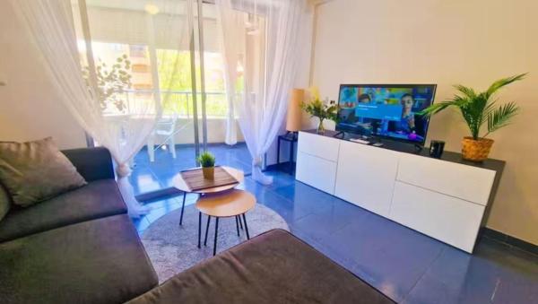 Venta de piso en Piso en Calle de Orihuela, El Molino, Torrevieja, Torrevieja
 photo 1